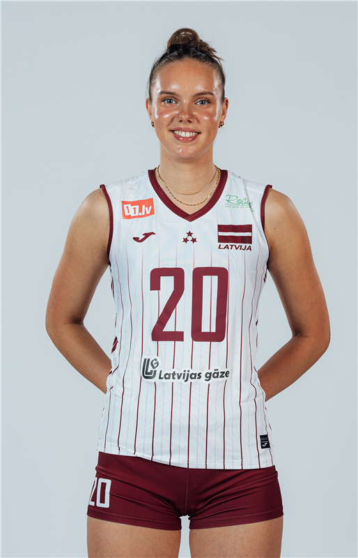 STRUKA Karmena