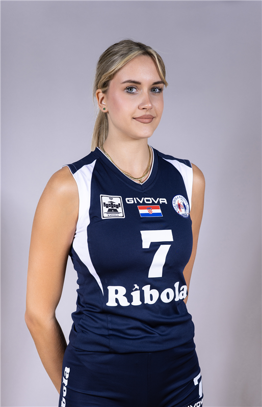 STRIZE Nina