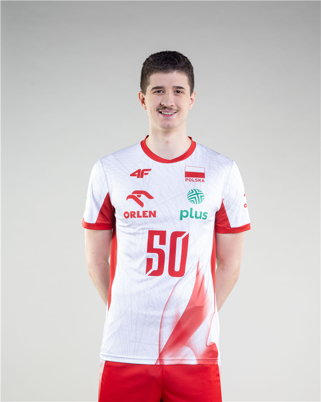 GOMUŁKA Bartosz